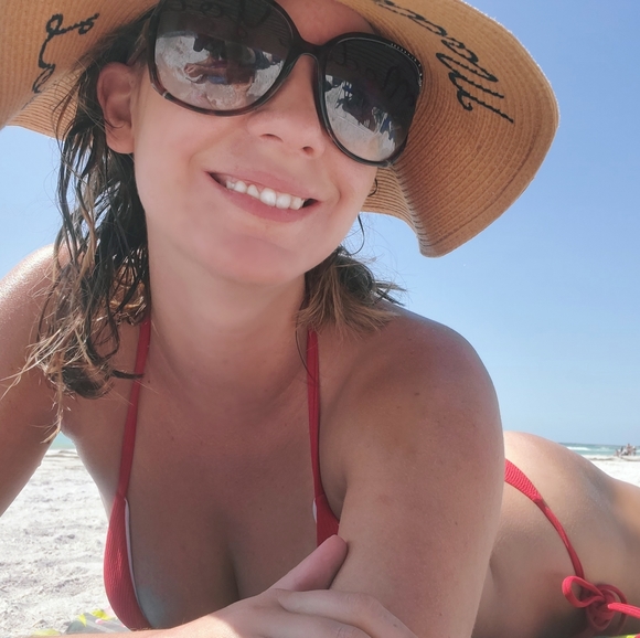 💕Meet Your Posher💕 - Picture 15 of 16